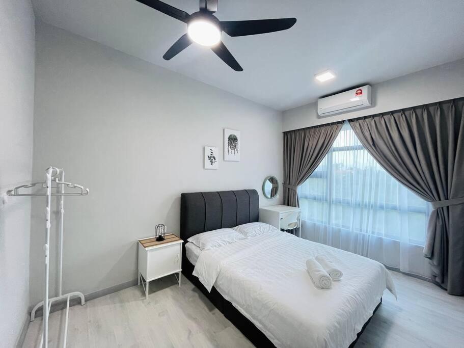 Apartment Jesselton Quay,2br,4-5pax,mountain View *